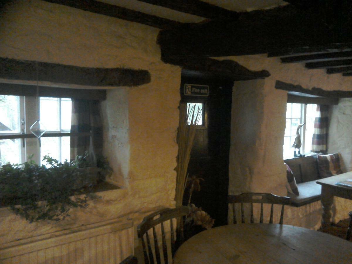 The Crown Inn Alvediston ภายนอก รูปภาพ