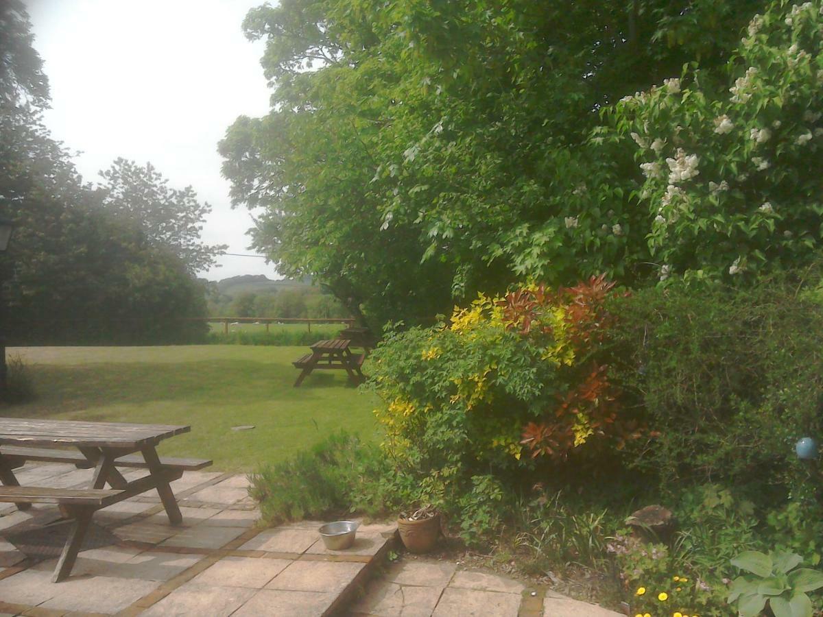 The Crown Inn Alvediston ภายนอก รูปภาพ